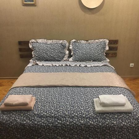 Ferienwohnung Kvartira Na Krakivskiy 12 , 52 Kiew Exterior foto